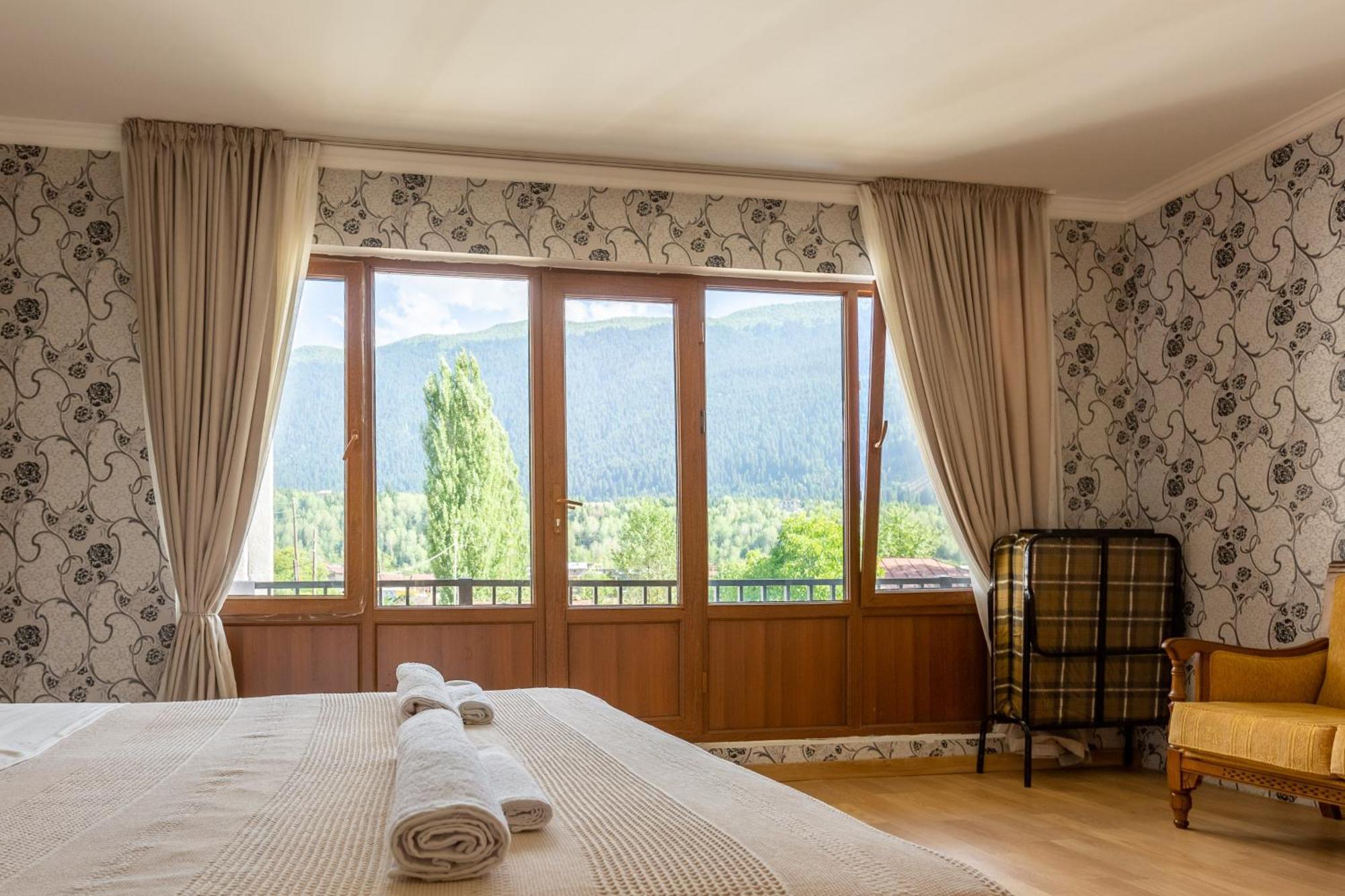 Hotel Level Mestia Zewnętrze zdjęcie